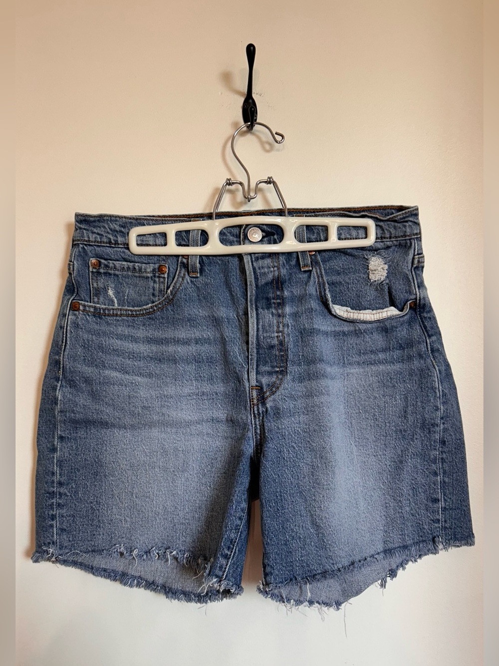 LEVI 501 PREMIUM DISTRESSED BUTTON FLY HIGH RISE SHORTS